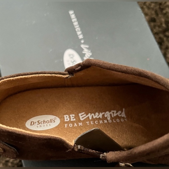 Woman’s size 8.5 - Picture 3 of 5